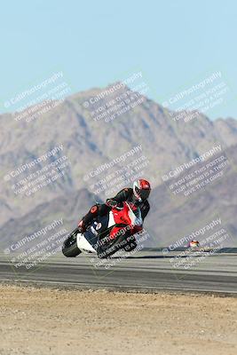 media/Dec-01-2025-Moto Forza (Mon) [[2daa91e15f]]/2-Intermediate Group/Session 4 Turn 9/